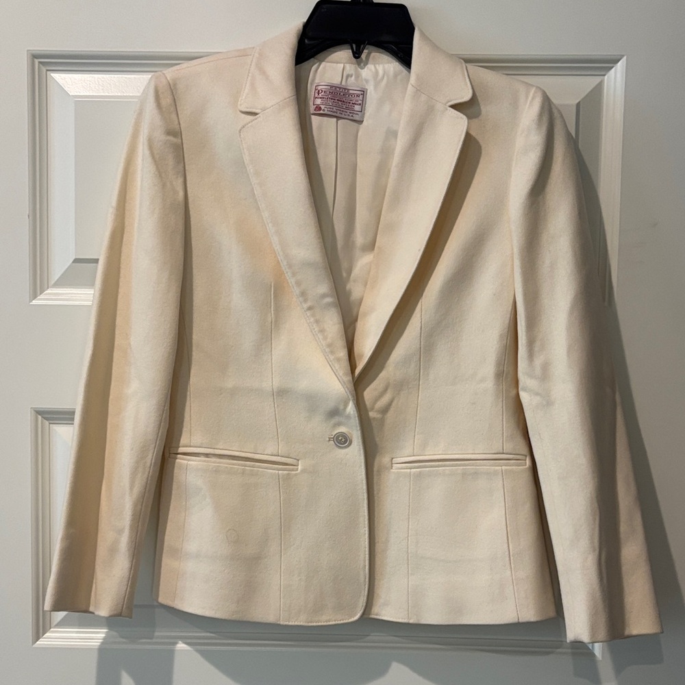 Pendleton Cream Single-Button Notch Lapel Blazer